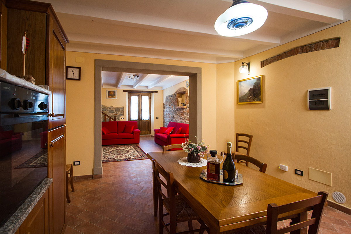 Self-catered apartment for 6 persons in Cortona for vacations in Tuscany